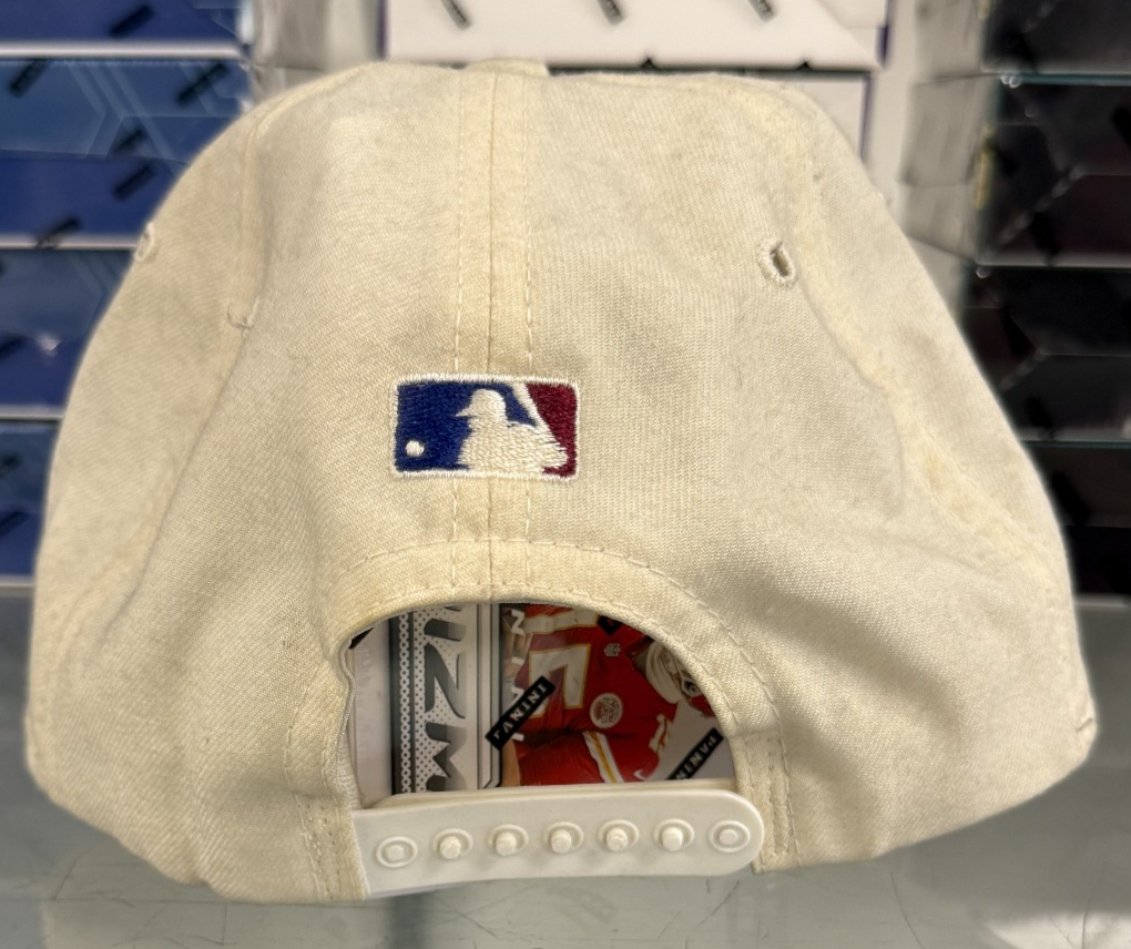 New York Yankees 1996 WS Champions Vintage New Era Hat/Cap - Jeter - JSA COA