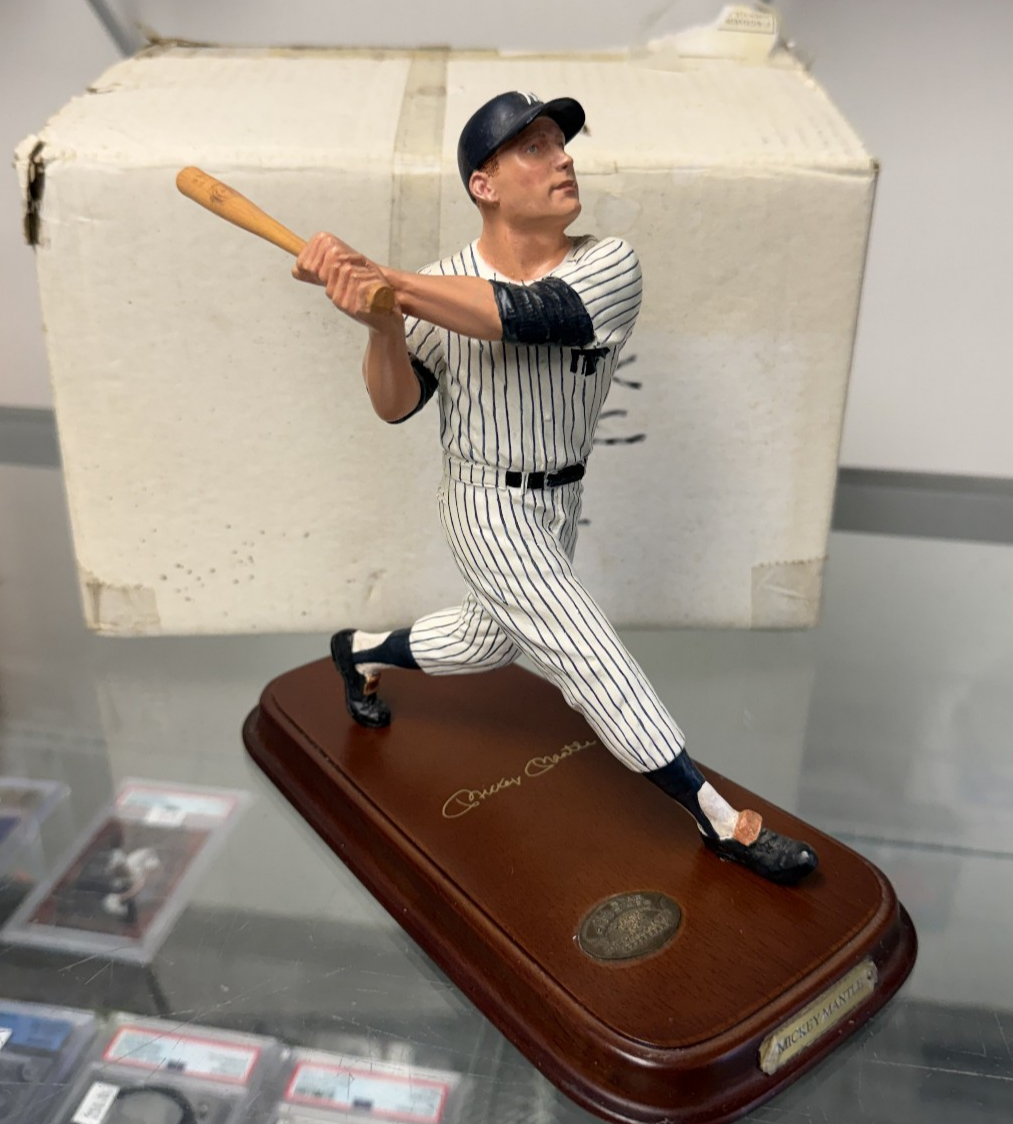 Mickey Mantle NY Yankees MLB Baseball Danbury Mint Statue/Figure in Original Box
