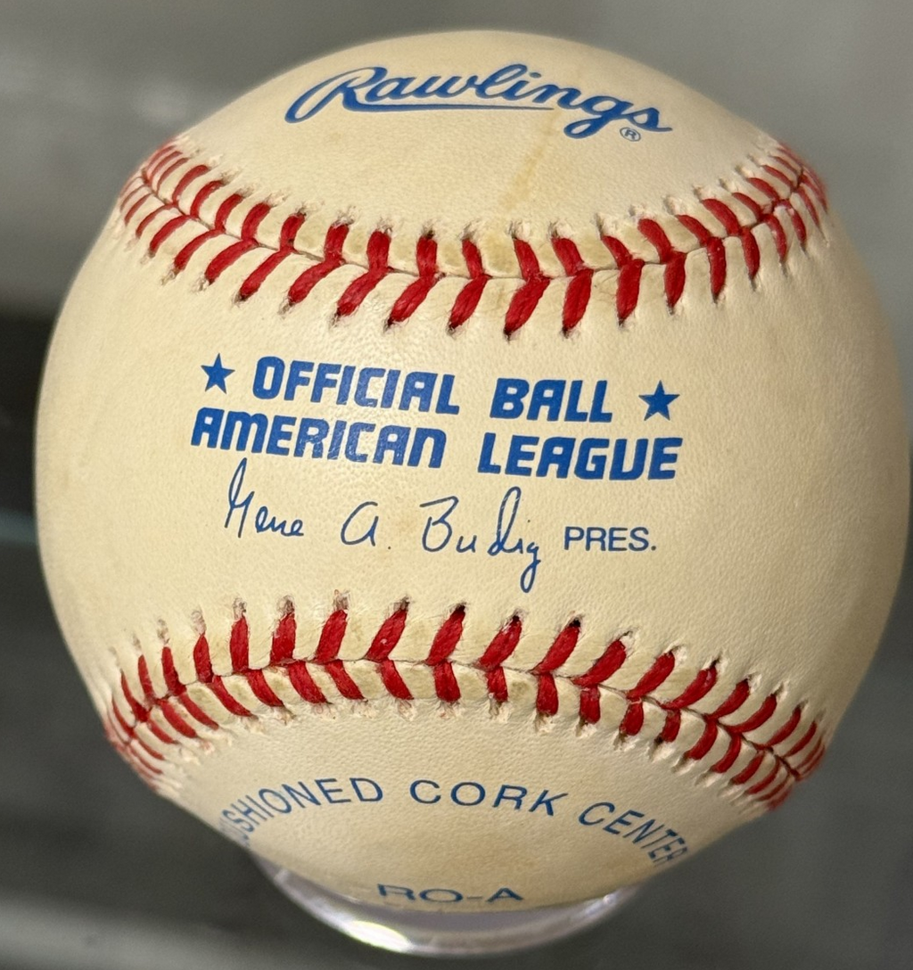 Ken Griffey Jr. Signed Official AL Baseball - Upper Deck Authenticated (UDA)