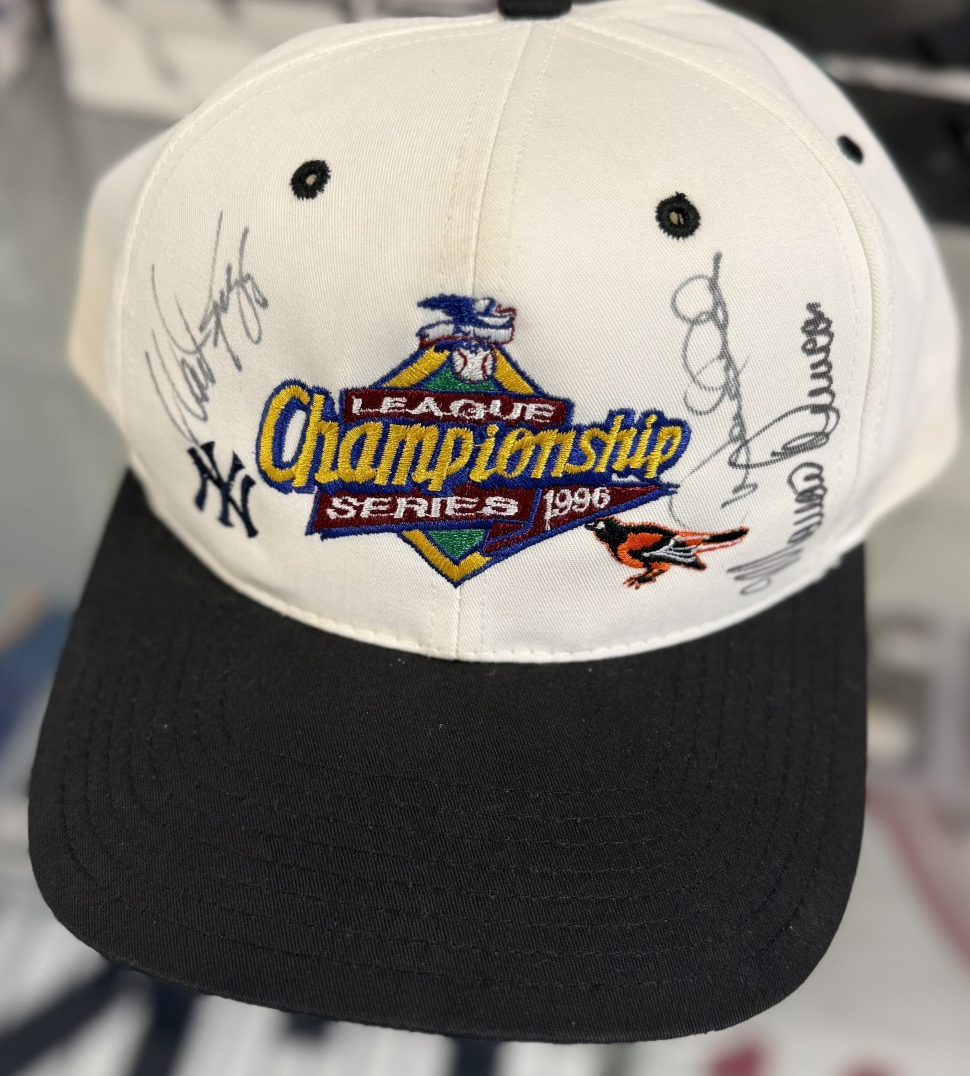 Derek Jeter, Duncan, Girardi & Boggs NY Yankees 1996 League Champ Hat - JSA COA