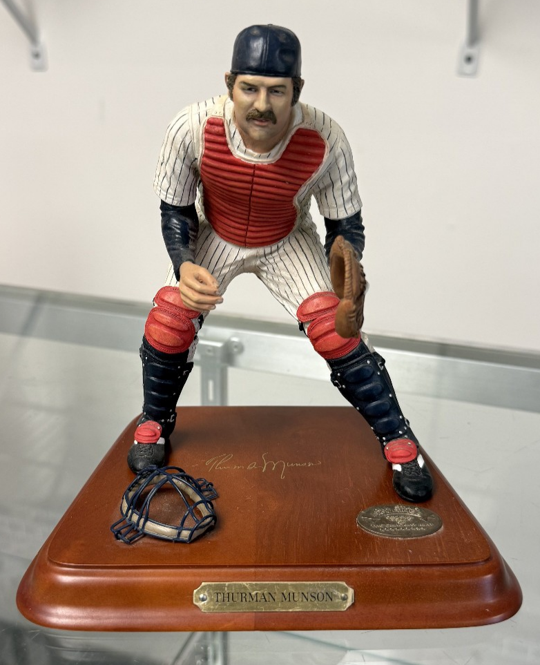 Danbury Mint New York Yankees Thurman Munson MLB Figurine/Statue - Original Box