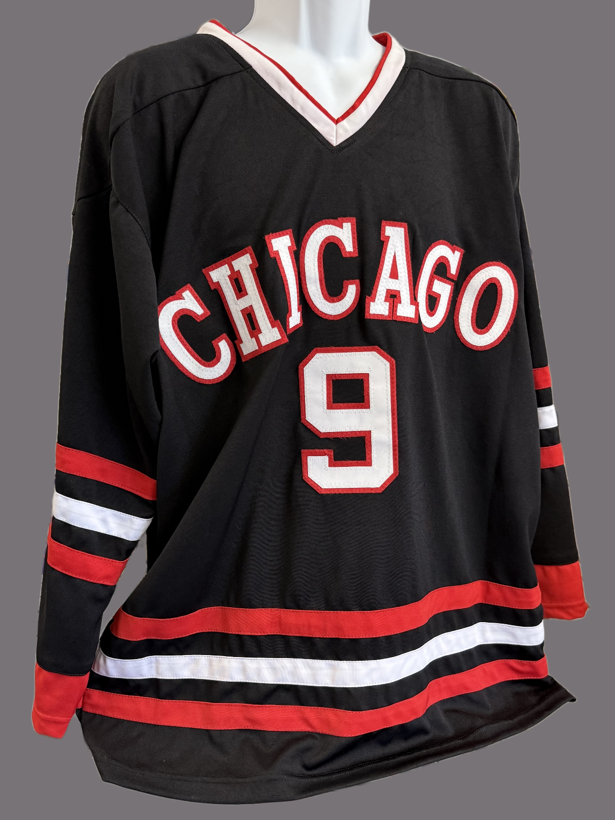 Bobby Hull Signed Autographed Chicago Blackhawks #9 Jersey - Beckett Authen.