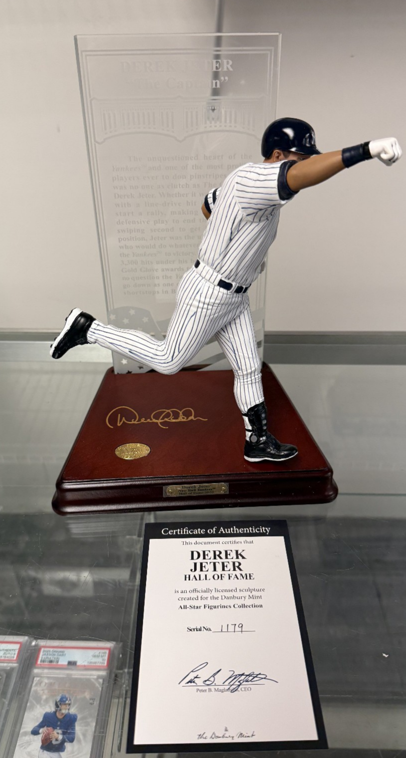 Danbury Mint Derek Jeter Hall of Fame Sculpture "The Captain" Collectable - COA
