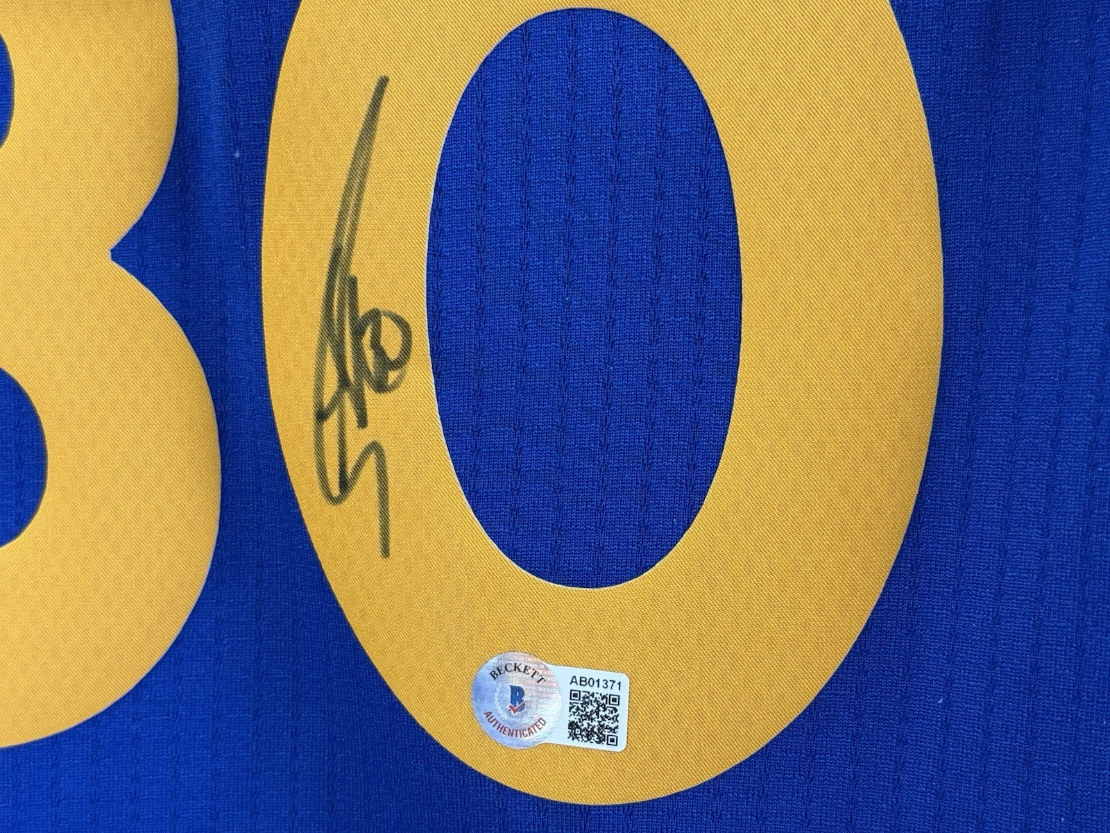 Stephen Curry Adidas NBA Swingman Autograph Jersey Golden State - Beckett Auth.