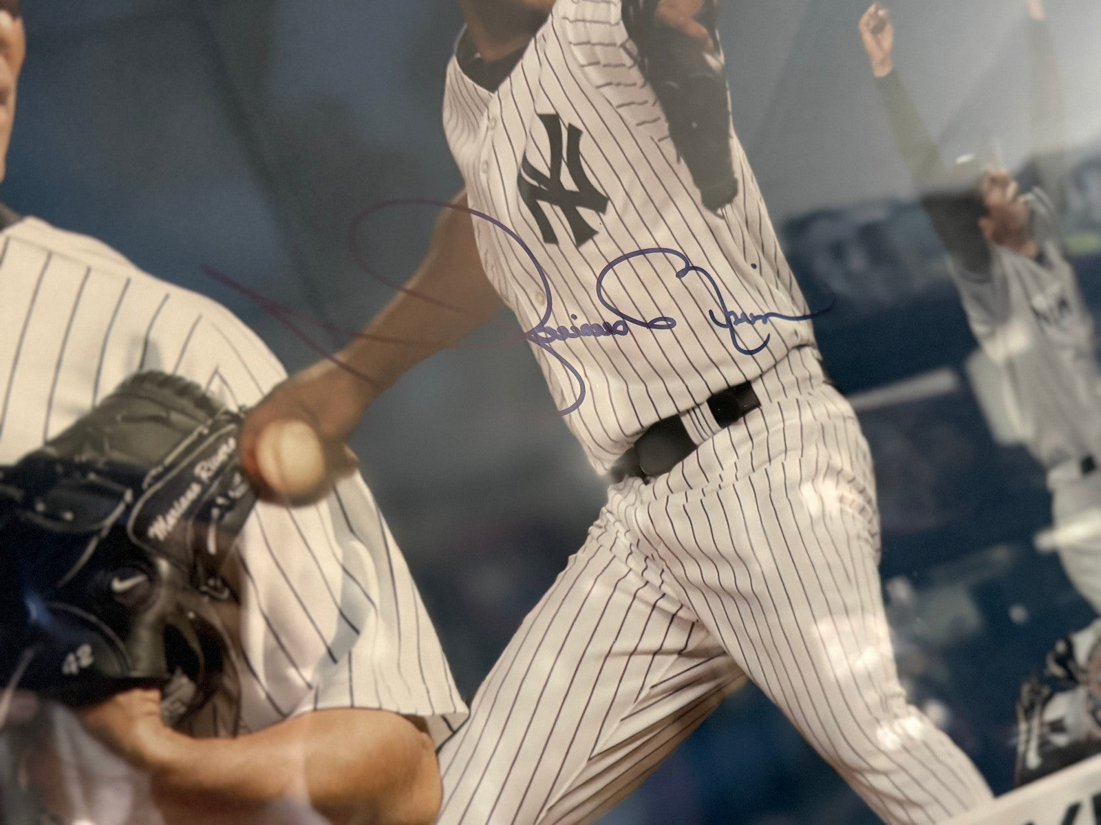Mariano Rivera Signed Autographed 16x20  - Steiner Authen. - Danbury Mint