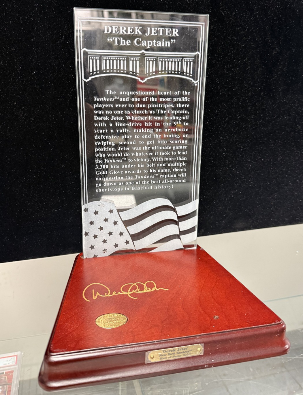 Danbury Mint Derek Jeter Hall of Fame Sculpture "The Captain" Collectable - COA