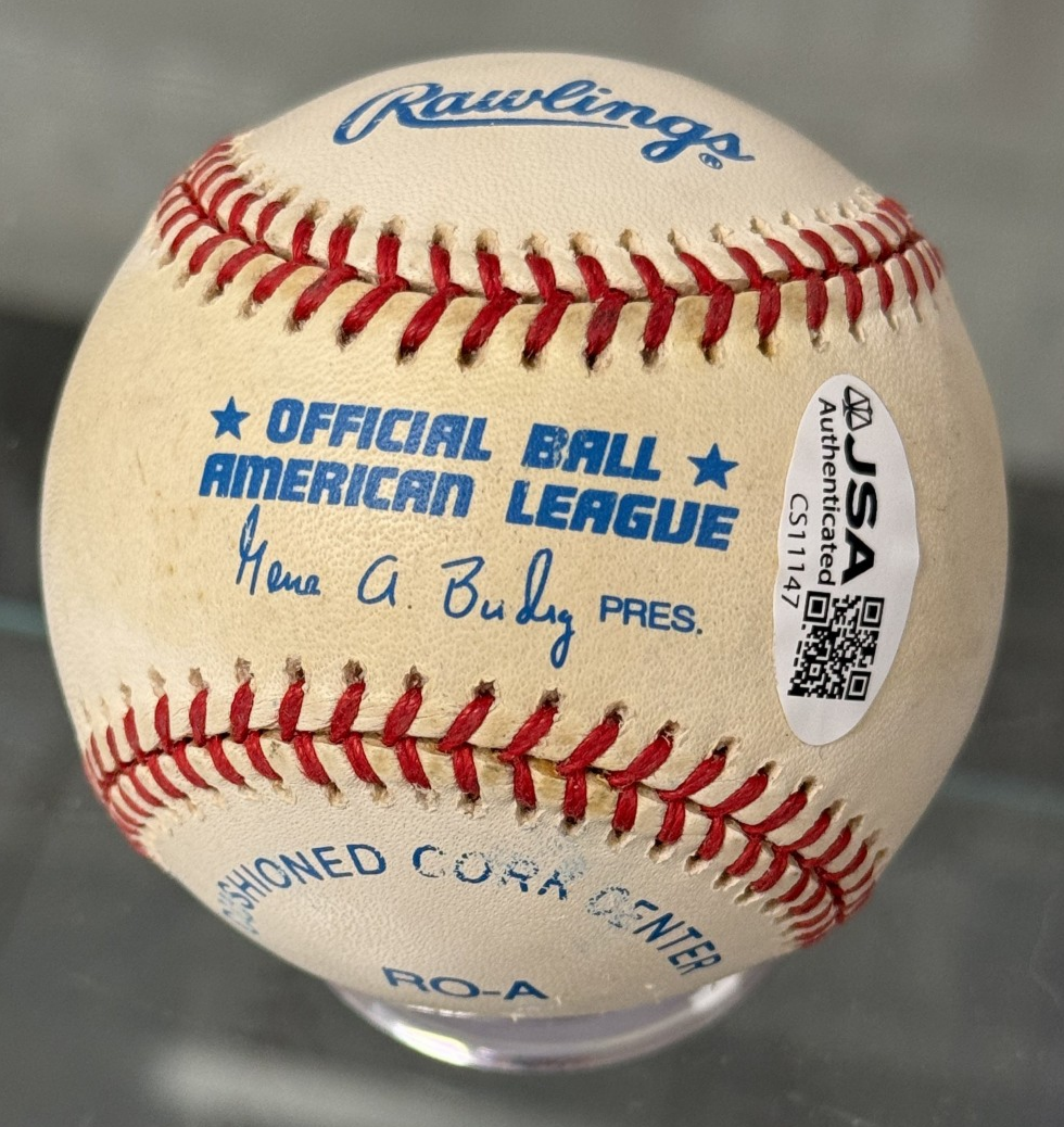 Ken Griffey Jr. Signed Autographed American League Baseball - JSA Authenticated