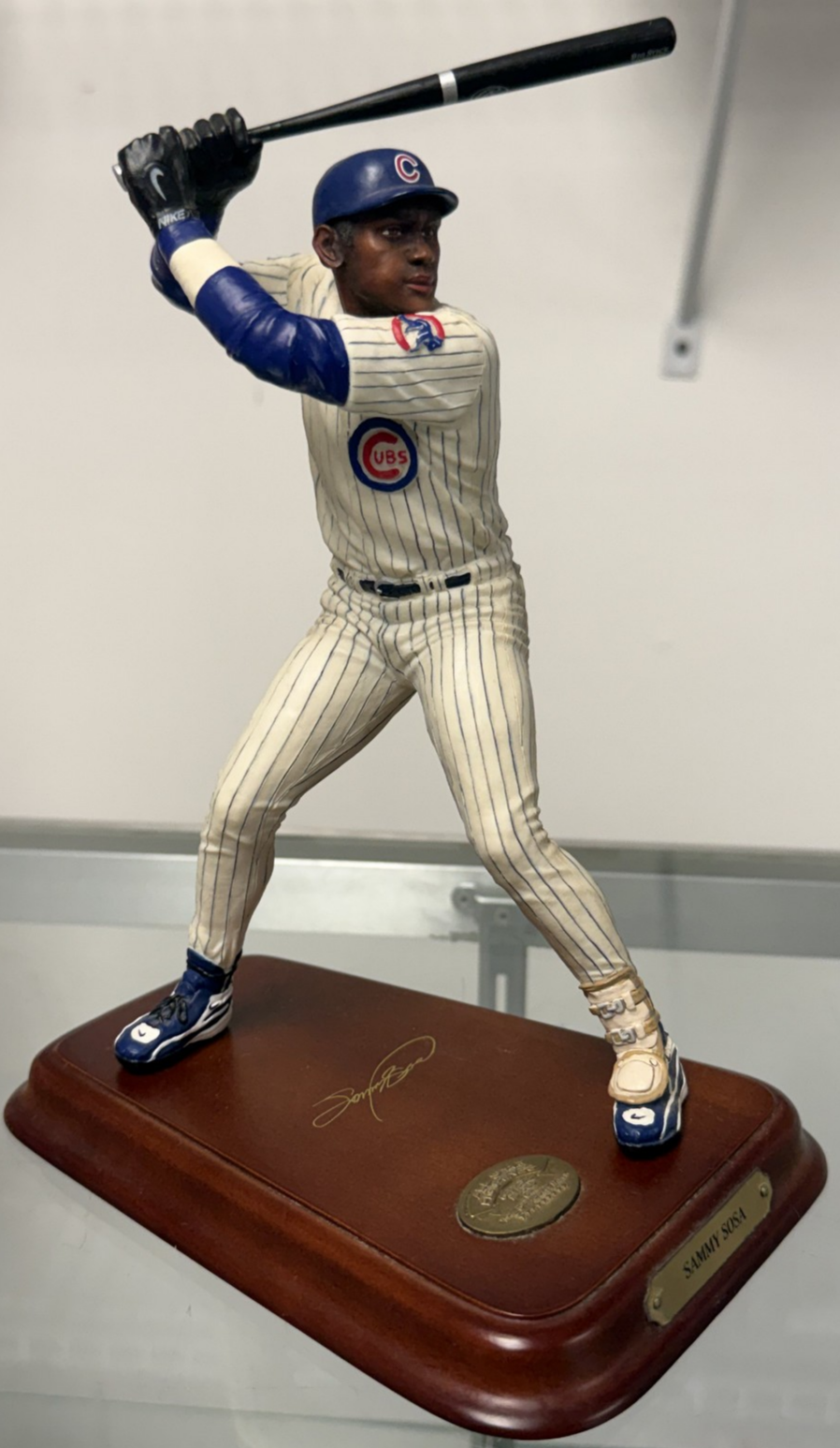 Sammy Sosa Danbury Mint Figurine Chicago Cubs  MLB Collectable - Original Box