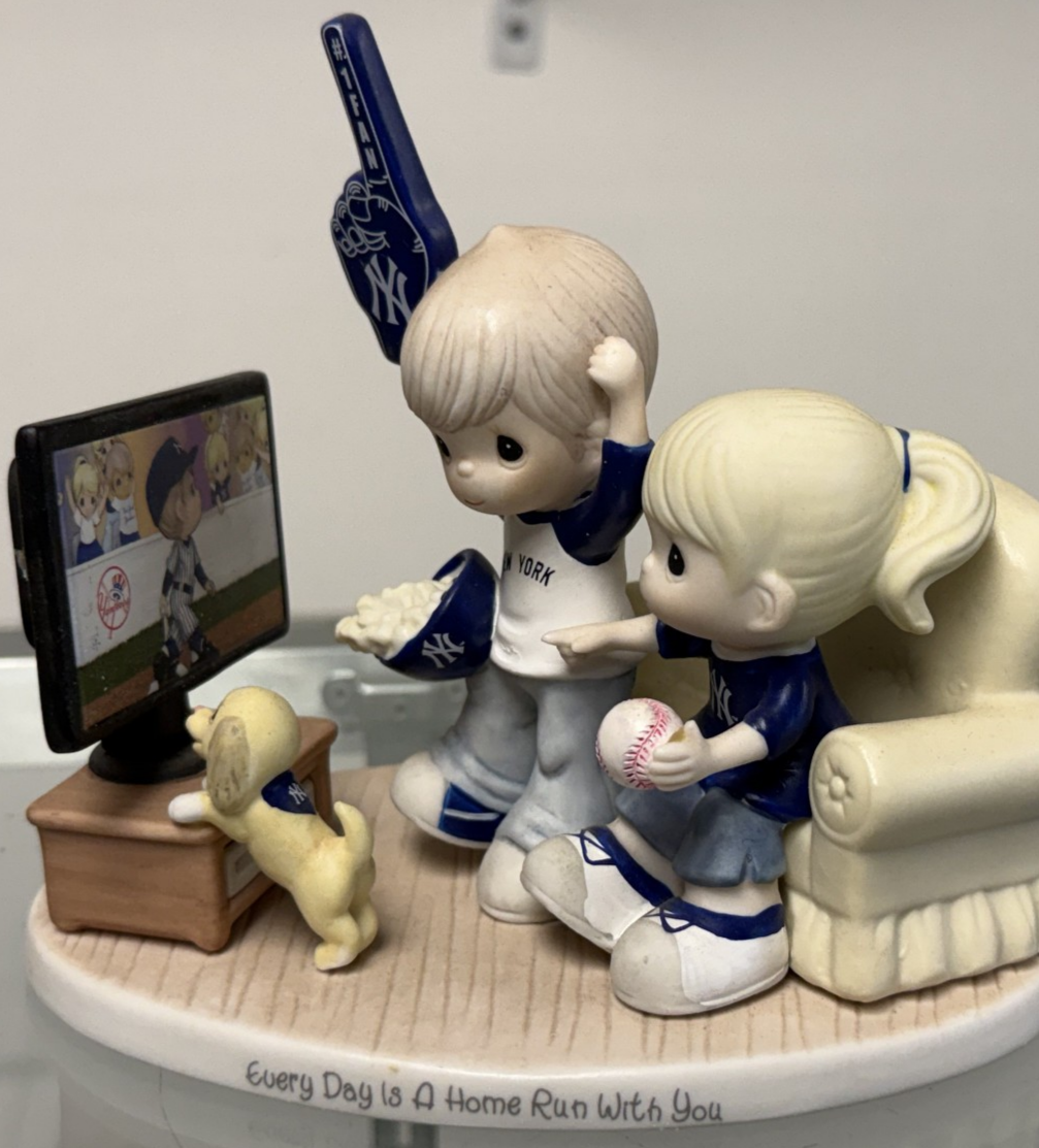 Precious Moments NY Yankees MLB Every Day Is A Homerun With You - Original Box