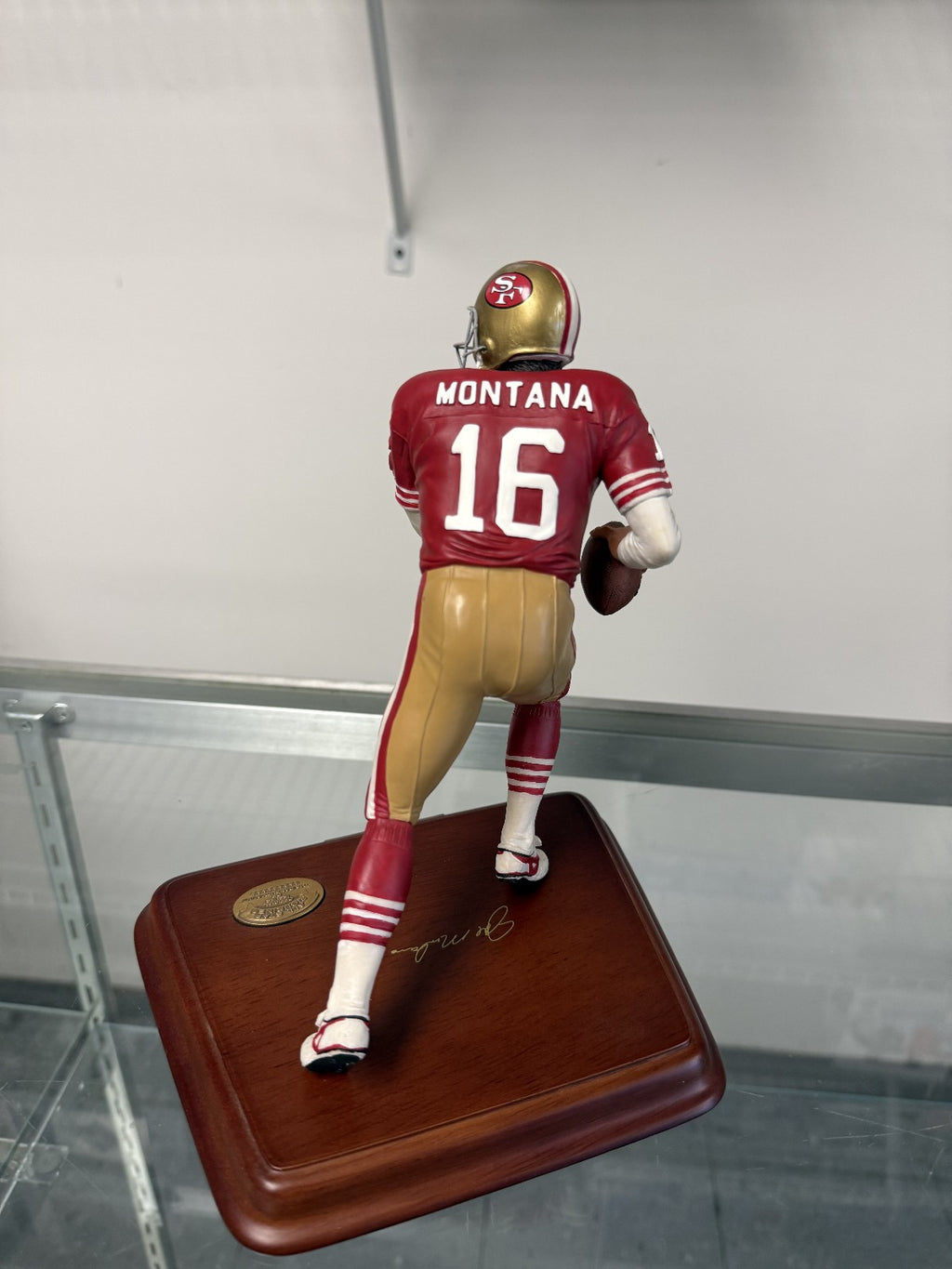 Danbury Mint Joe Montana NFL 49ers Hand Painted Resin Figurine/Statue - COA