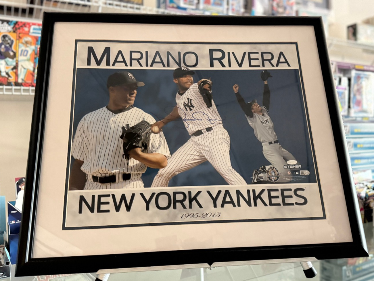 Mariano Rivera Signed Autographed 16x20  - Steiner Authen. - Danbury Mint