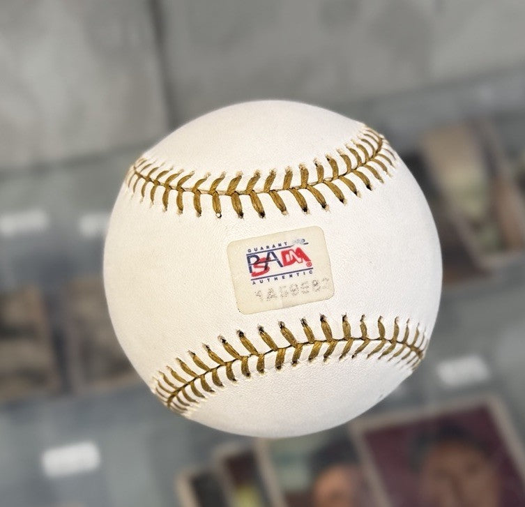 Brooks Robinson Signed Autographed Gold Glove Award Baseball - PSA Authentic